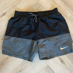 Nike Volley Short